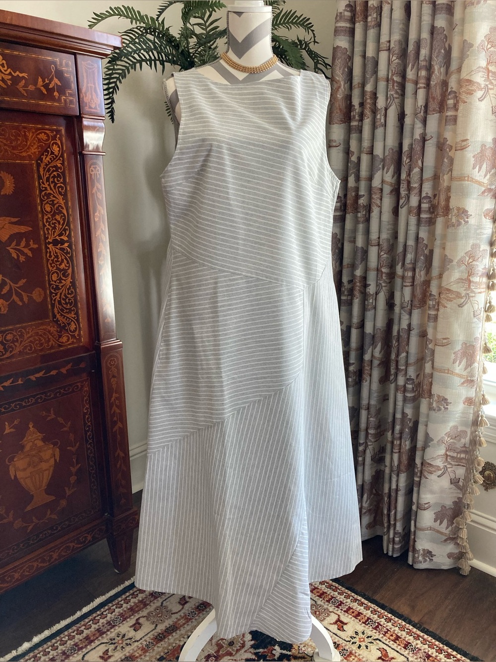 Misslook Maxi Dress Gray And White Striped. Size 2XL Sleeveless